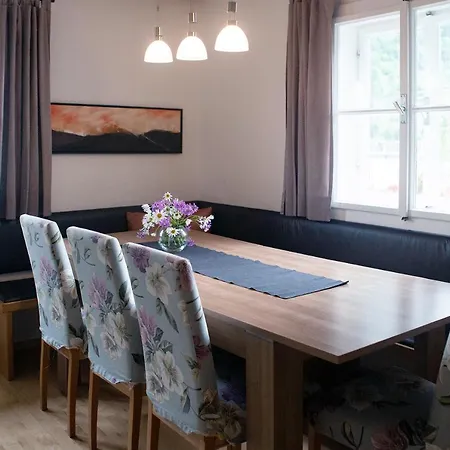 Kollinger Feriehus *